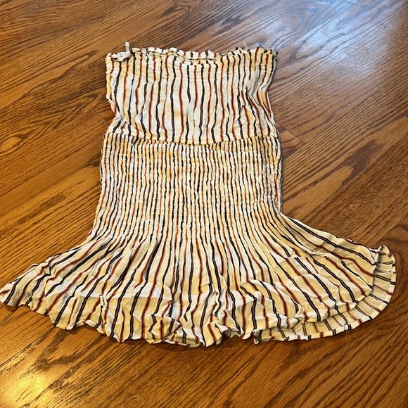 Gab & Kate Woman’s Striped Strapless Dress Size S - Picture 2 of 4